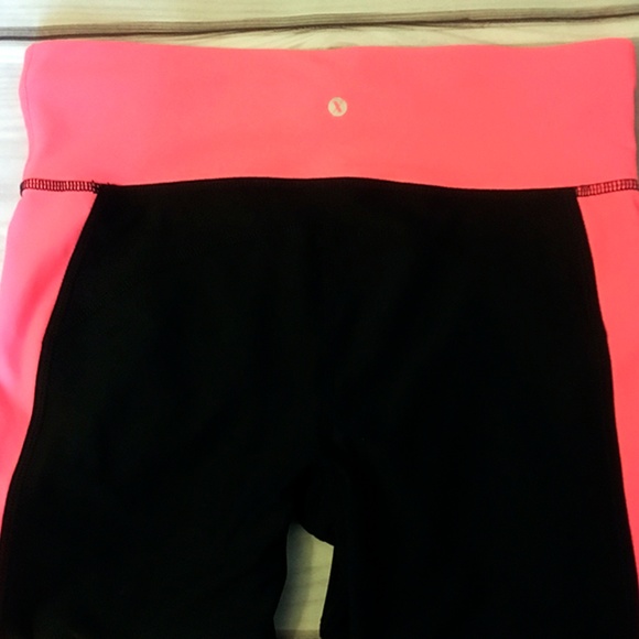 NWOT Gym Workout Fitness Athletic Leggings Pants - Picture 3 of 5